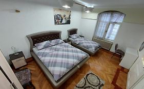Bukoleon Apartment